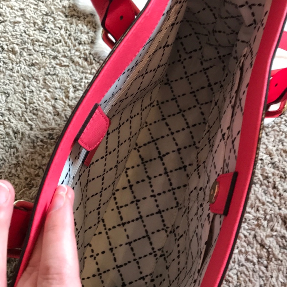 Kate Spade Purse - Picture 4 of 7